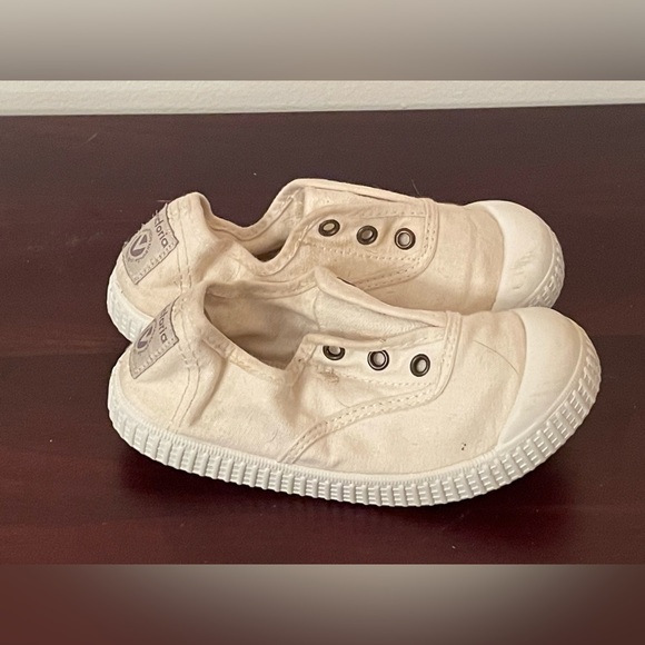 Unisex Victoria Made In Spain Toddler Sneakers In White, Sz 28 EU (Sz 11 US) - Picture 4 of 8